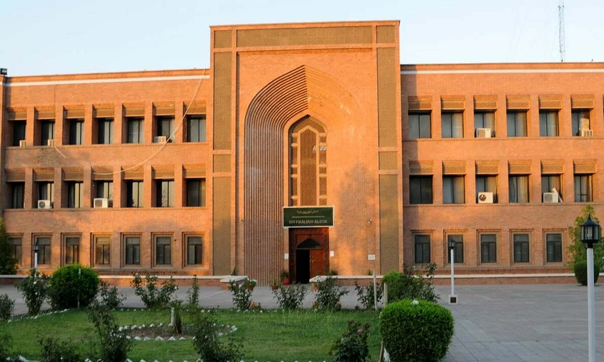 Tragedy of top student exposes US study abroad scam