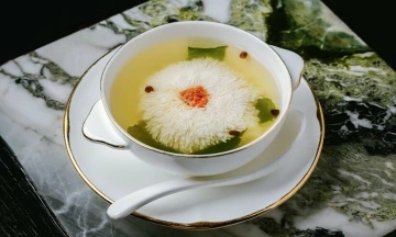 How "thousand-cut tofu" is prepared
