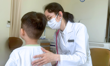 Doctor warns of dangerous cough signs in children