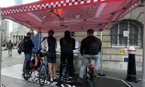 Cyclists offered red light fine waiver for watching traffic safety video