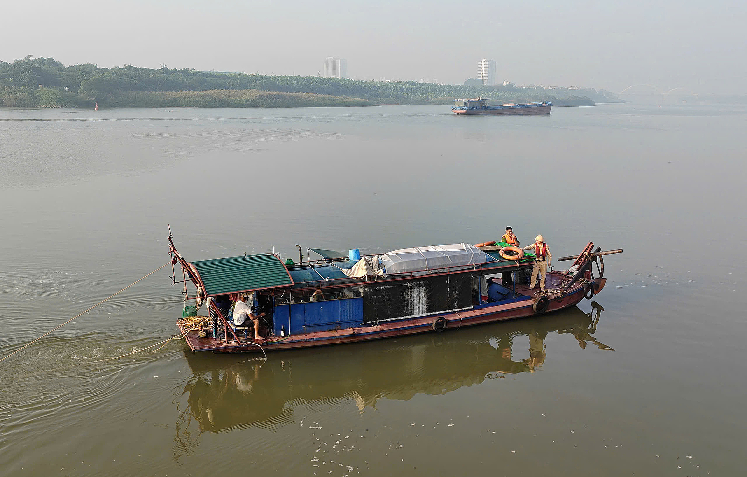 From livelihood to legal jeopardy: using electricity for fishing