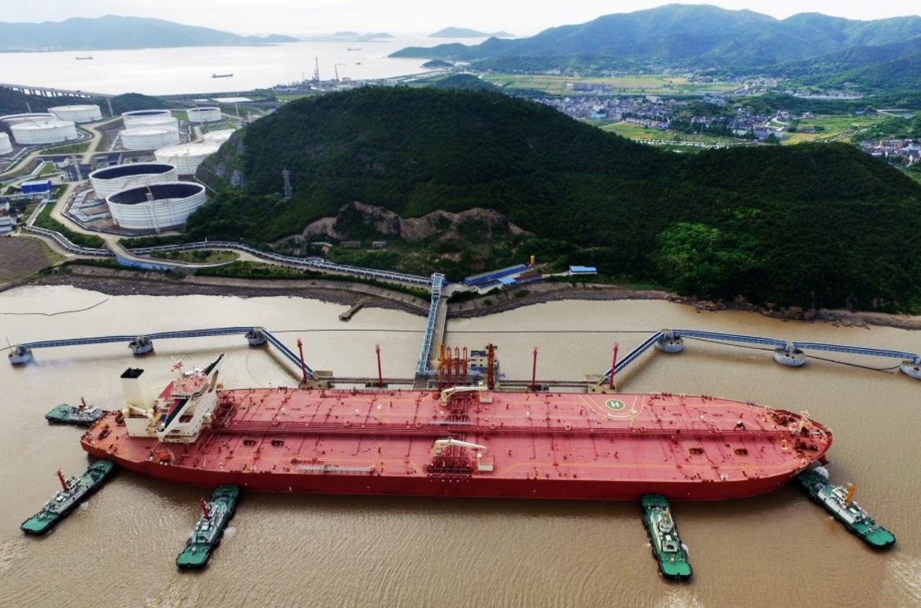 Crude oil prices hit 110 USD per barrel