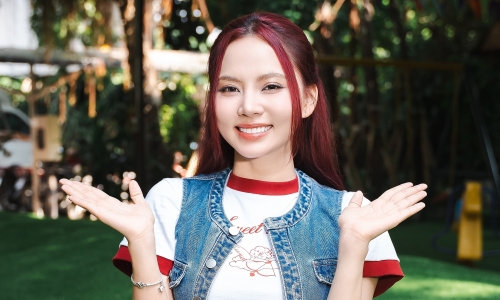 Ngo Lan Huong - the singer of a series of hits