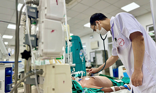 Multi-organ failure after consuming raw pork blood pudding