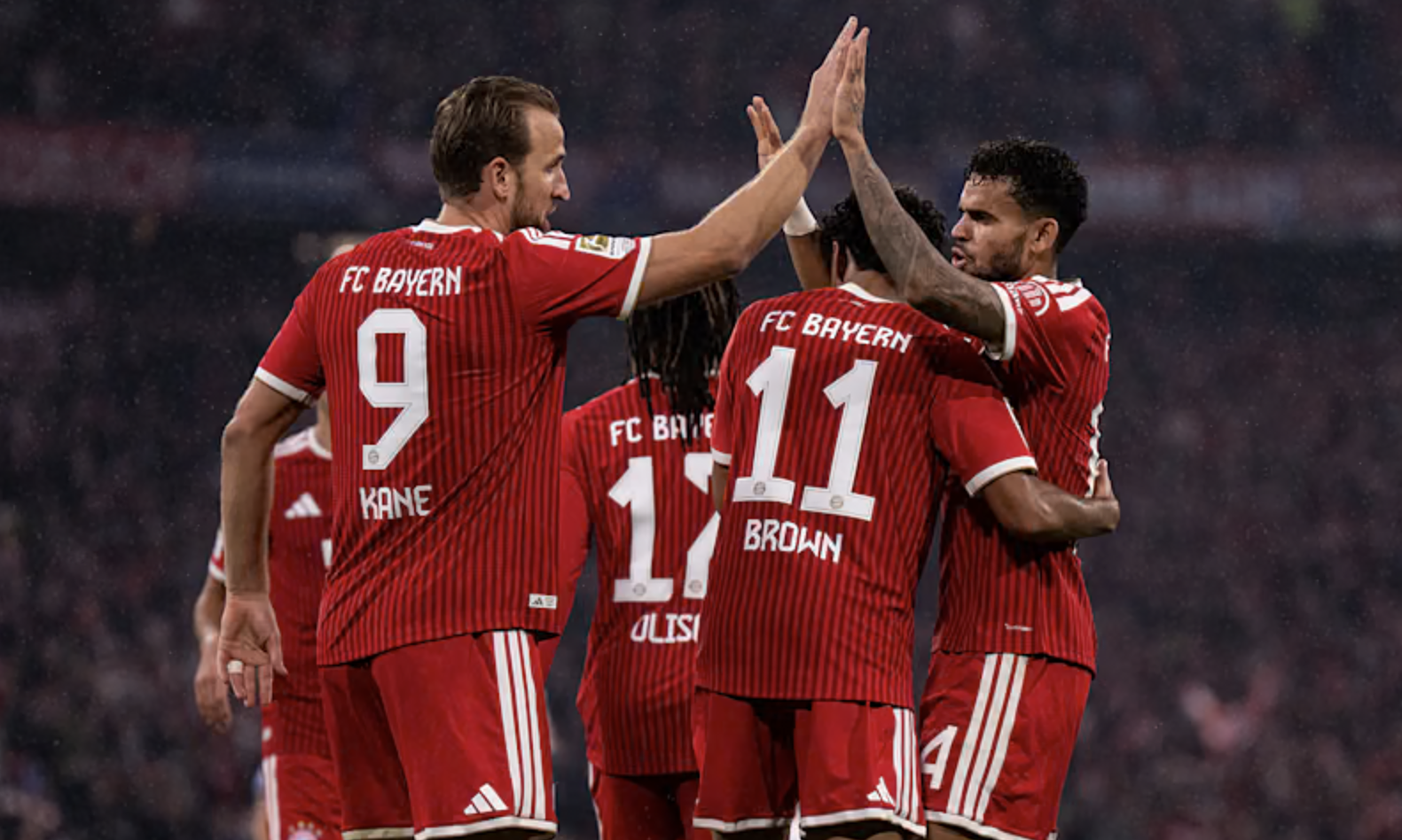 Kane sets record in Bayern's 6-1 victory