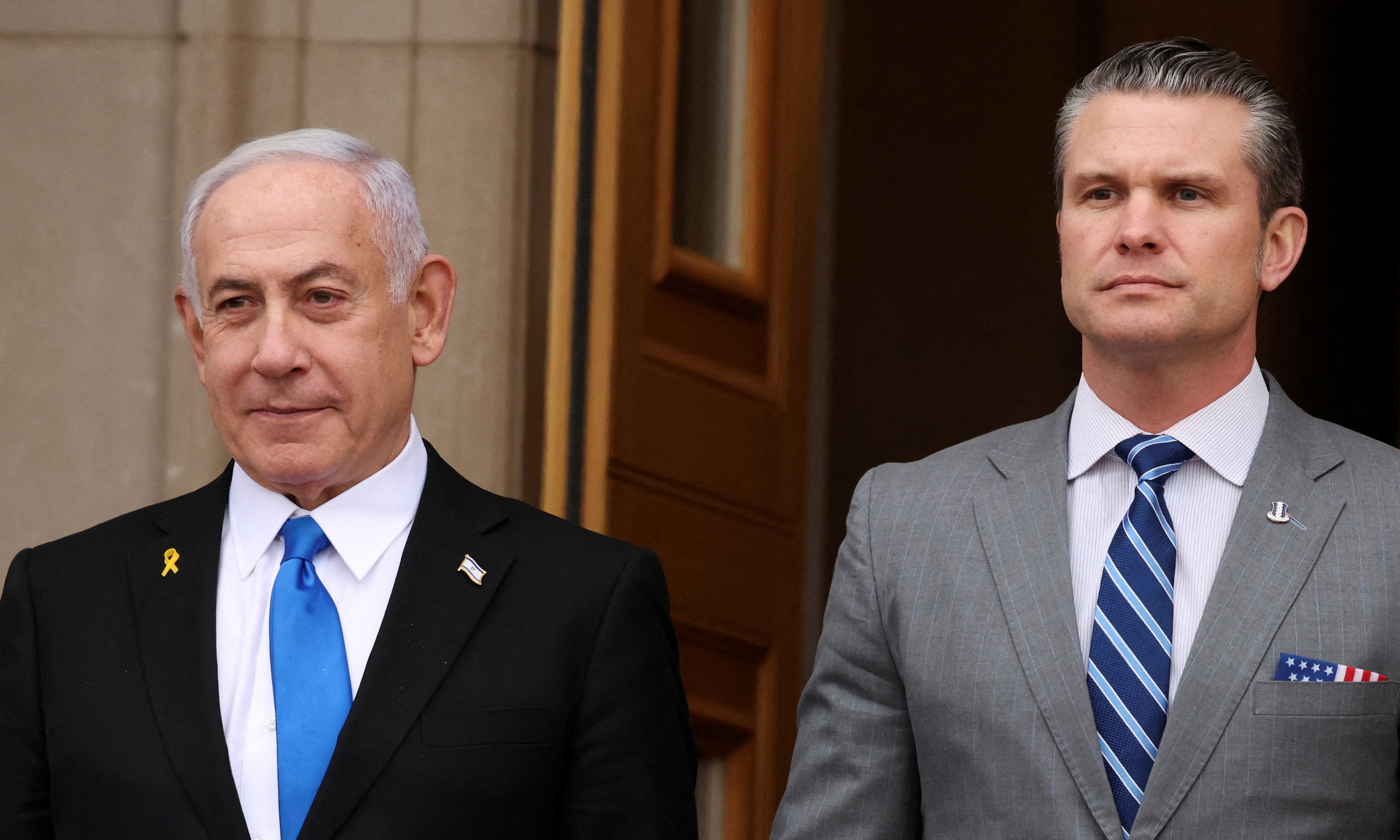 US defense secretary makes surprise visit to Israel