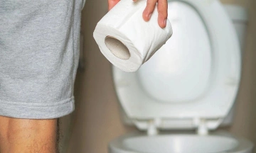 Is dark, strong-smelling urine in the morning abnormal?