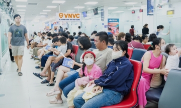 Nearly 40,000 meningococcal vaccine doses administered in four days